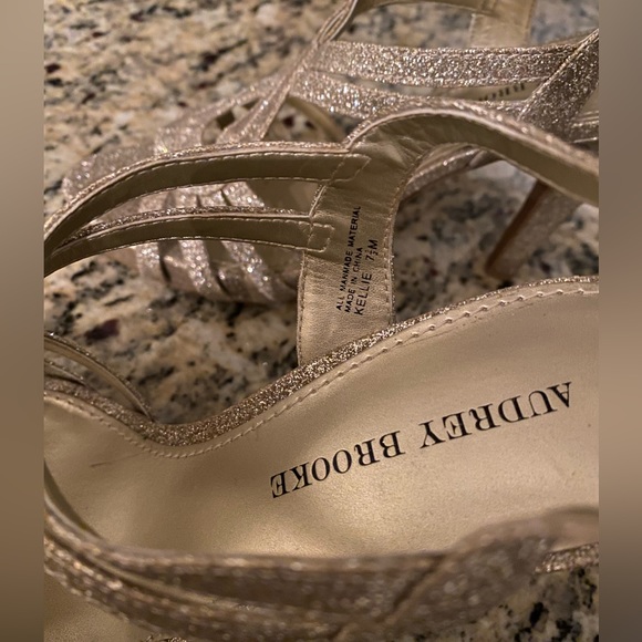 Audrey Brooke Kellie Gold Glitter Heels, Size 7.5, Like New (worn only once) - Picture 3 of 4